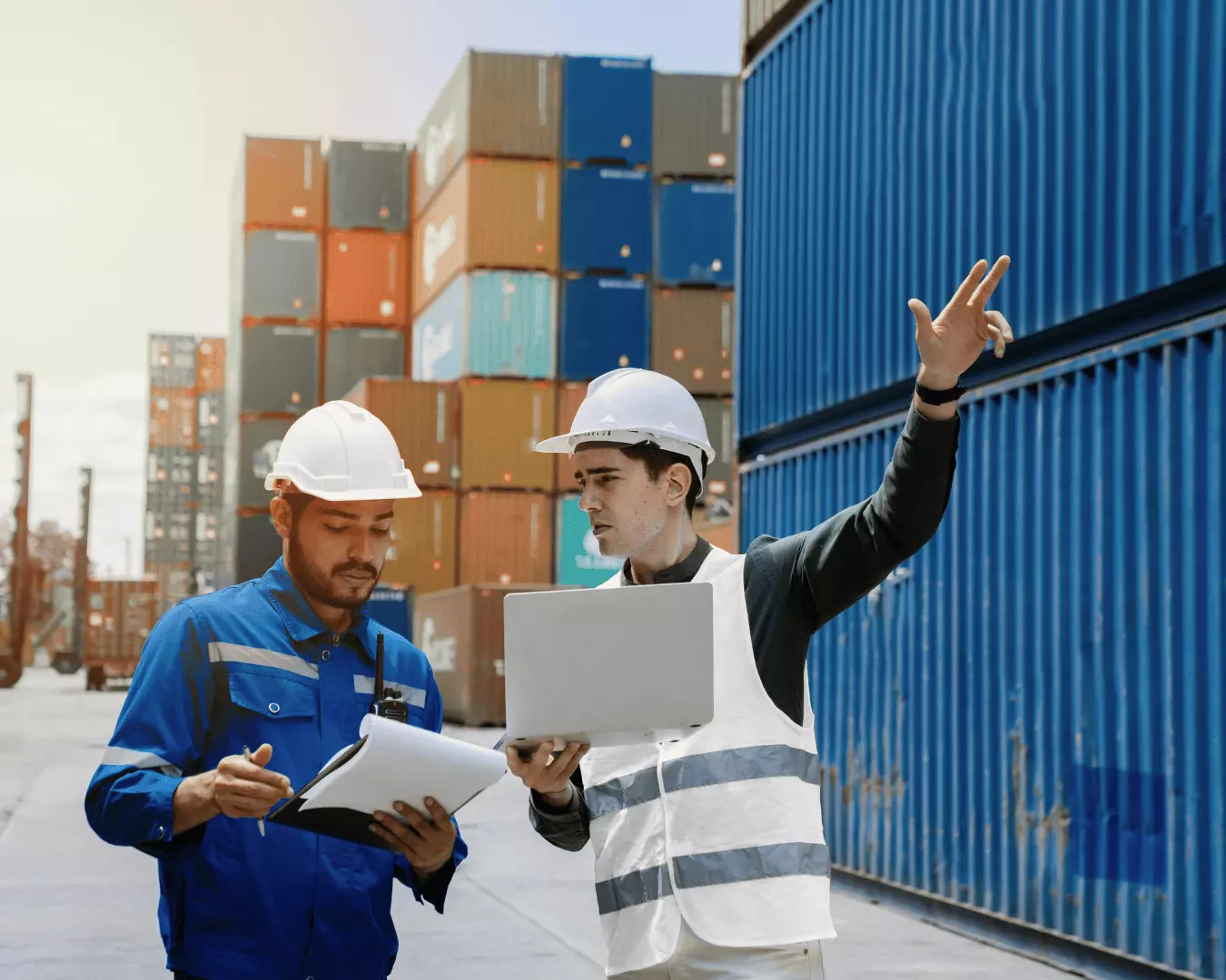 Wat doet een supply chain coördinator, wat is je gemiddelde salaris en hoe ziet je werkdag eruit? Kom alles te weten over de functie supply chain coördinator.